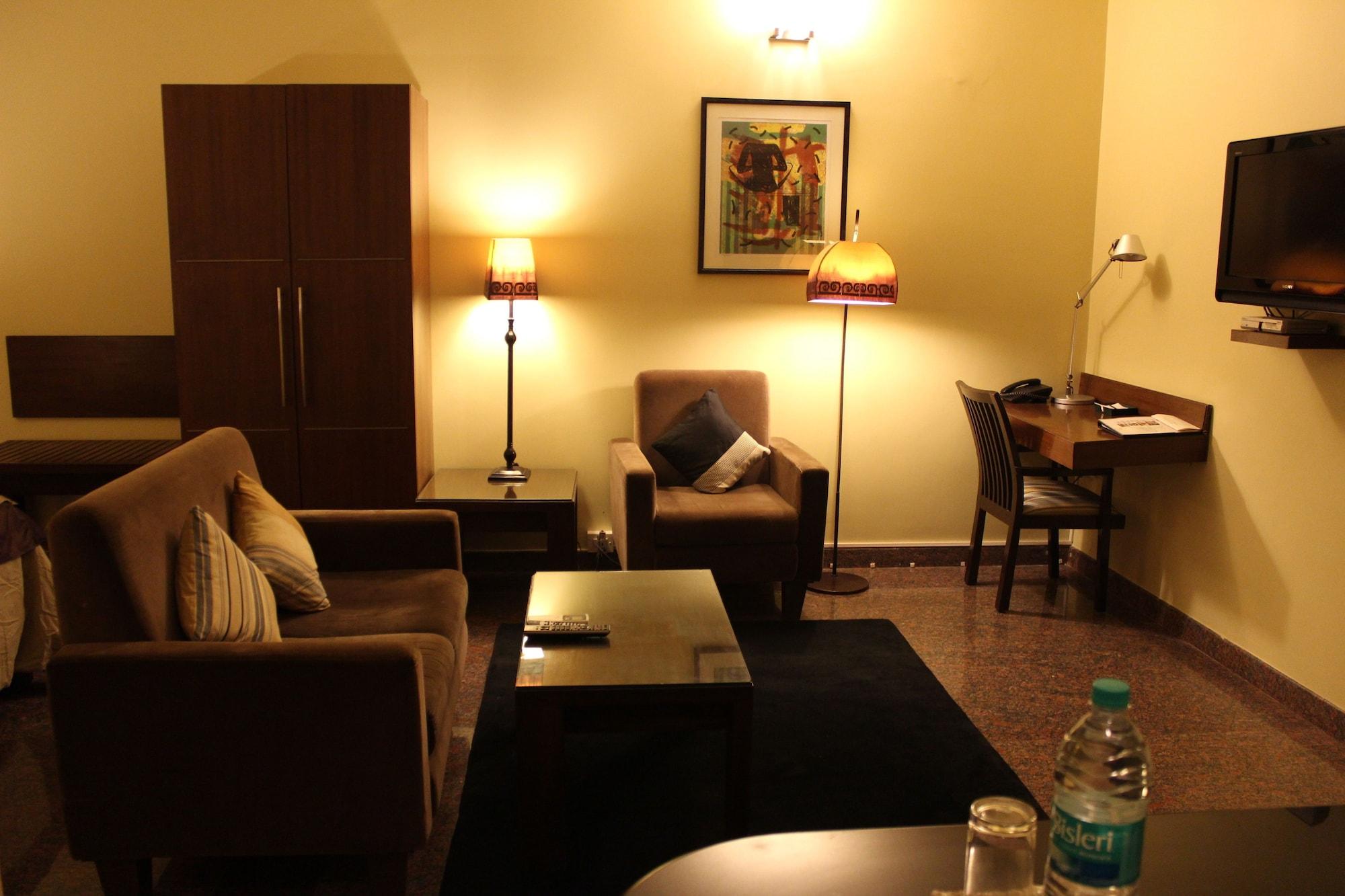 juSTa Indiranagar Aparthotel Bangalore Bagian luar foto