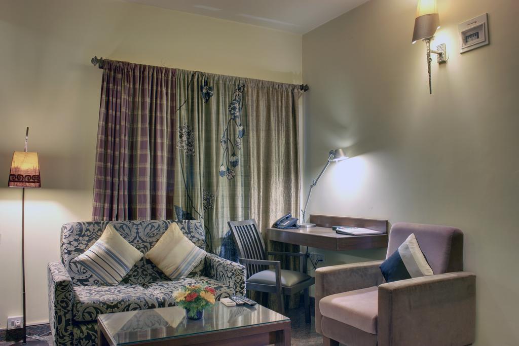 juSTa Indiranagar Aparthotel Bangalore Bagian luar foto