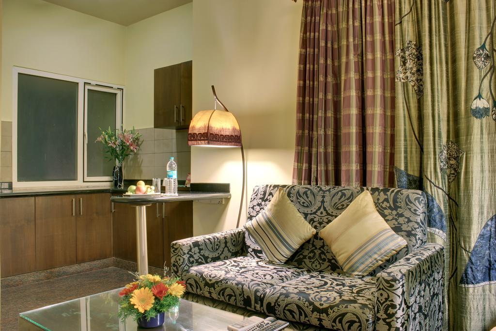 juSTa Indiranagar Aparthotel Bangalore Bagian luar foto